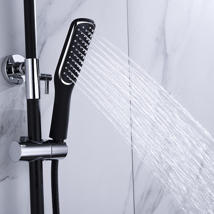 FABRICANTE CHINA Fábrica al por mayor Juego de ducha de montaje en pared para baño en negro y cromo