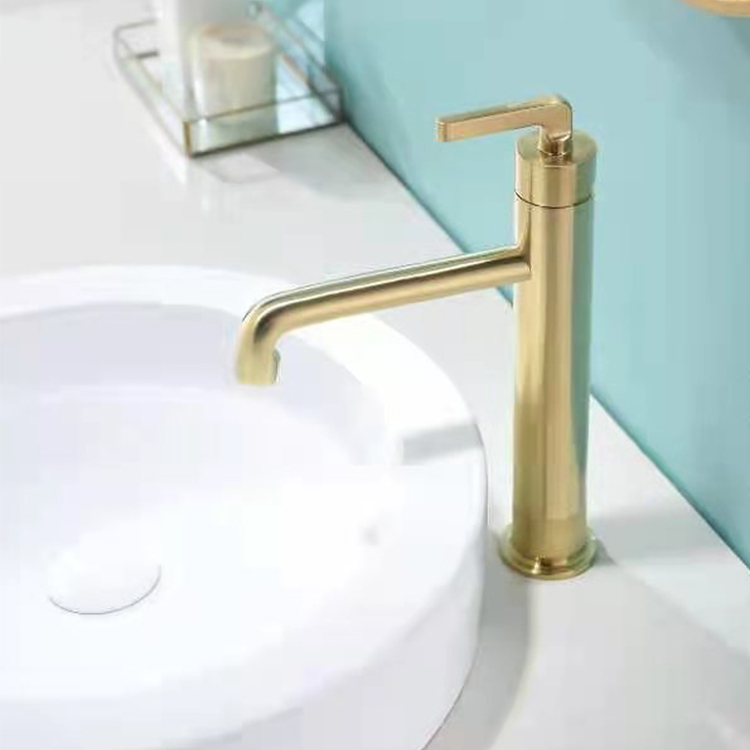 Nuevo diseño de una sola palanca, un orificio, montado en la cubierta, grifo de lavabo de baño de latón dorado
