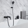 Juego de grifería de baño de ducha de mano multifuncional montada en la pared negra mate de agua fría y caliente moderna